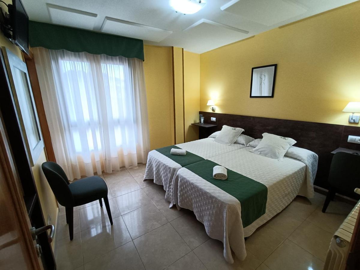 Hotel Casa Benilde Palas de Rei Esterno foto