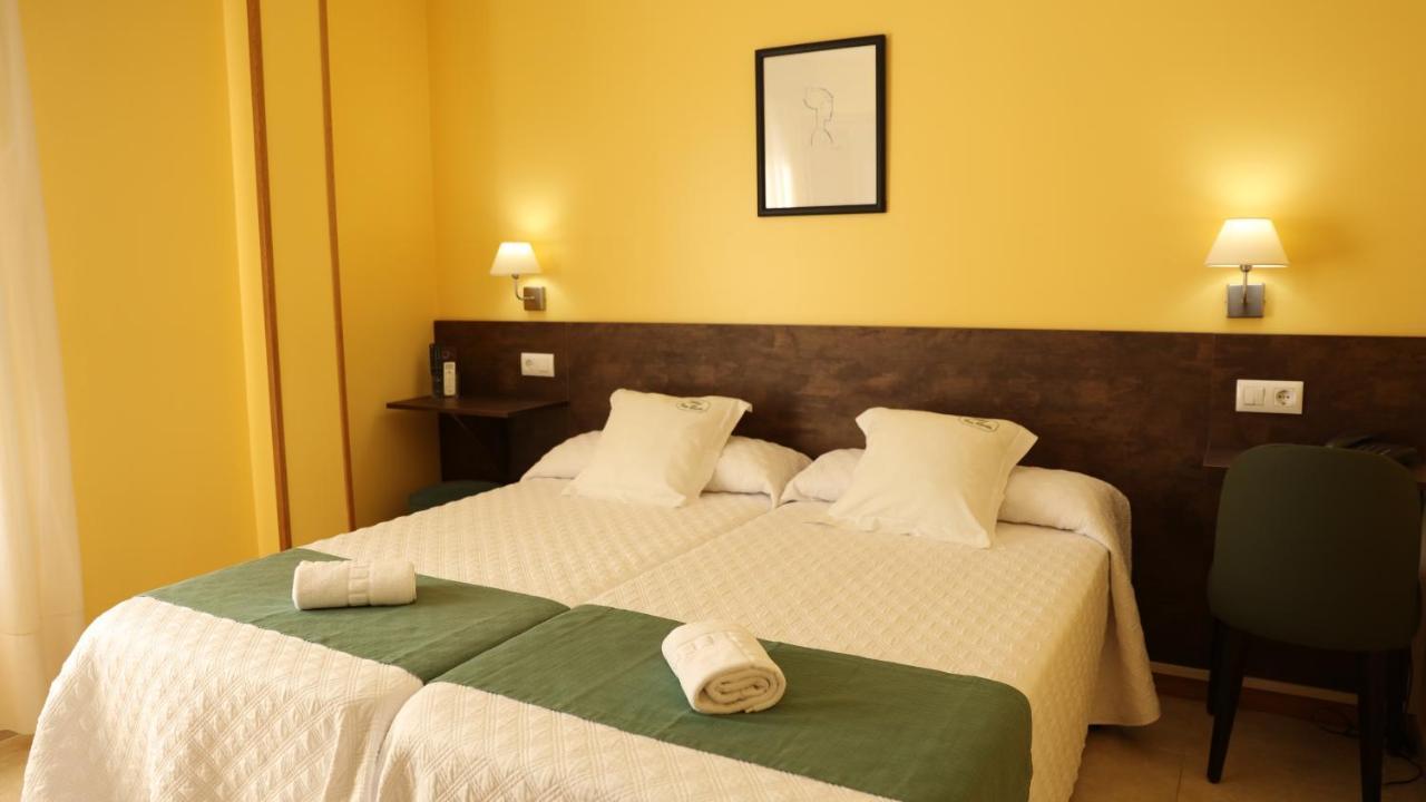 Hotel Casa Benilde Palas de Rei Esterno foto